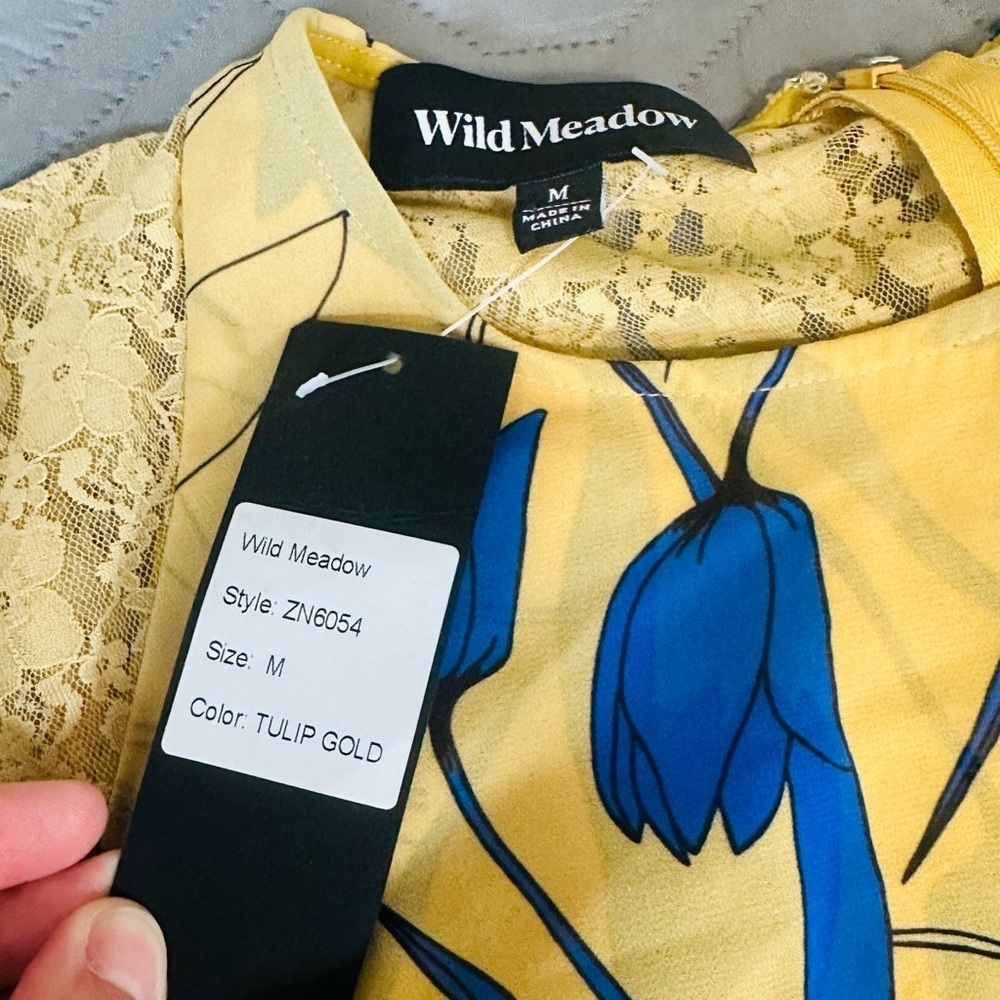 A138 Wild Meadow Yellow Tulip Mini Dress Lace Detail Floral Cottagecore Sz M - Picture 4 of 7